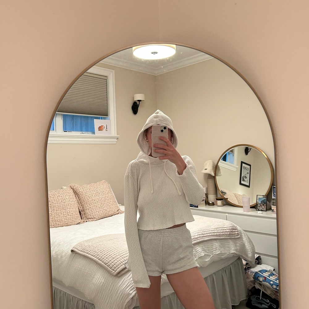 Lou & Grey white ribbed cropped hoodie